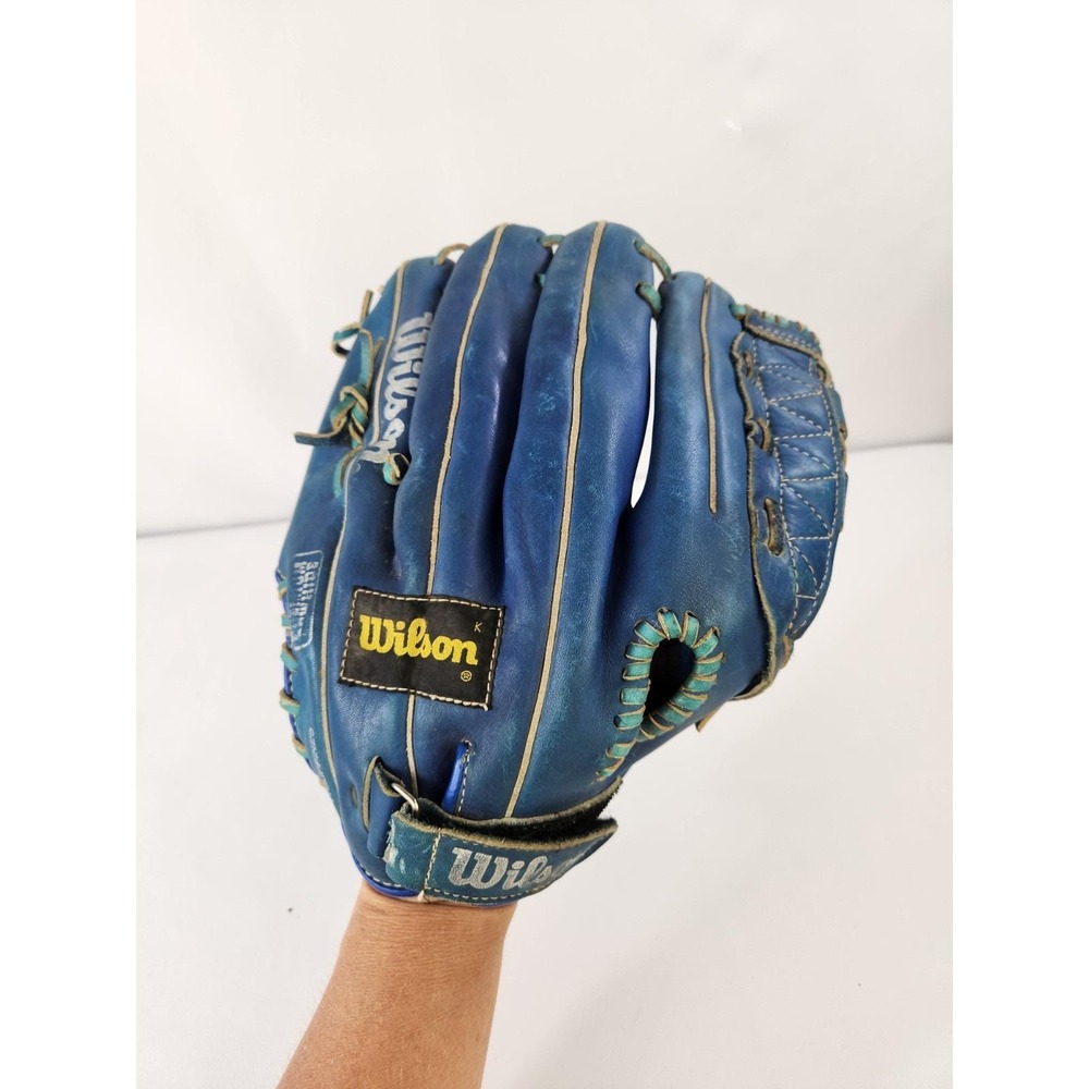 Vtg Wilson OS2 A9861 Cowhide Leather Softball Glove Optima Silver Series RHT